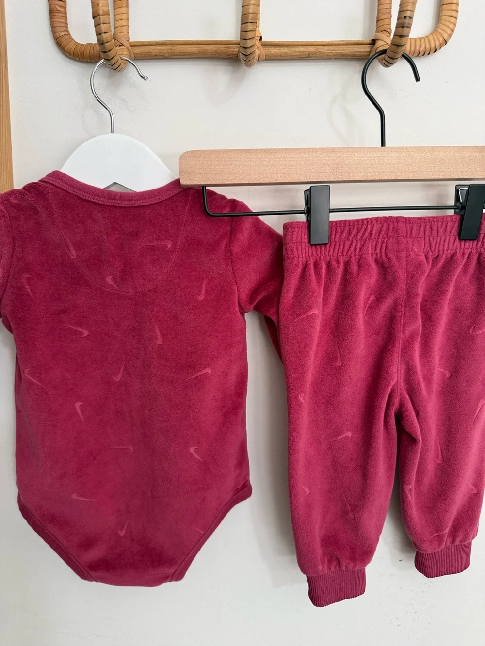 Nike - 6m velour matching set